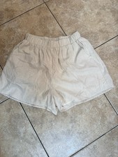 High-Waist Light Cream Women's Elastic Shorts with Pockets