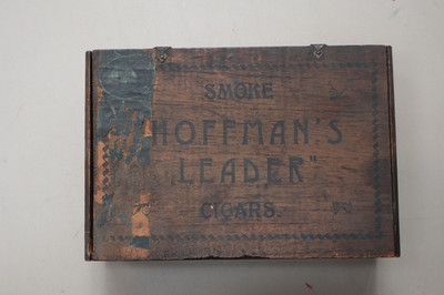 Antique Wood Cigar Box Smoke Hoffman's Leader Factory #389 1st District of PA