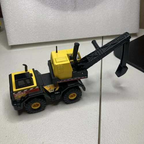 TONKA MINI MIGHTY BACKHOE EXCAVATOR 748 ~ Vintage Hasbro Maisto @1998
