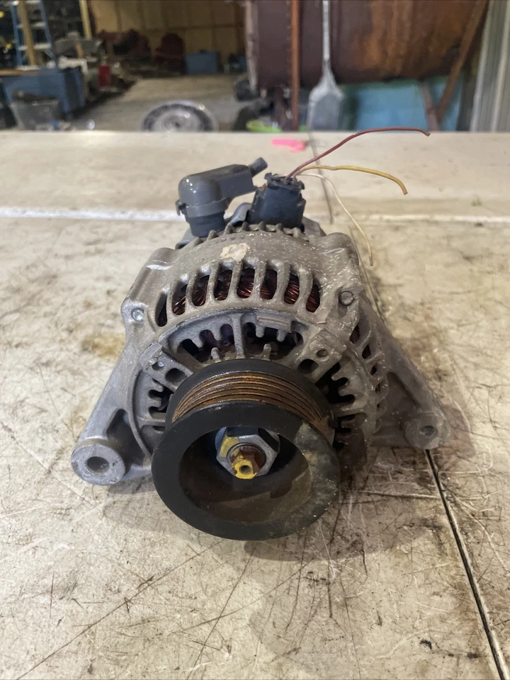 99-03 Lexus ES300 Alternator 6 Cylinder SOLARA 892166 - Image 4 of 4