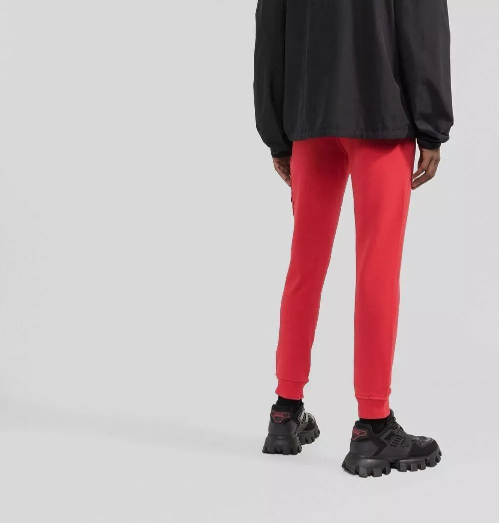 Stone island hotsell sweatpants sizing