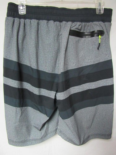 Chicago Cubs Mens Size 34 Embroidered Swim Trunks Board Shorts Swimsuit C1 515 - Picture 3 of 3