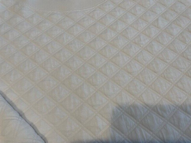 JOYSPUN WHITE PULLOVER DIAMOND PATTERN SWEATSHIRT… - image 3