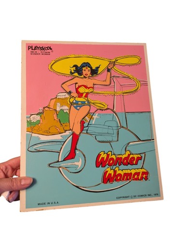 Vtg Playskool 1976 Wonder Woman Wood Board Puzzle Adventure DC Comics Complete - Picture 2 of 9