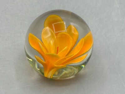 Vintage Glas Briefbeschwerer Orange Blume