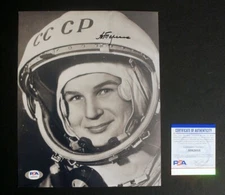 PSA/DNA VALENTINA TERESHKOVA SIGNED 8x10 Spacesuit Photo, 1st Woman in Space!