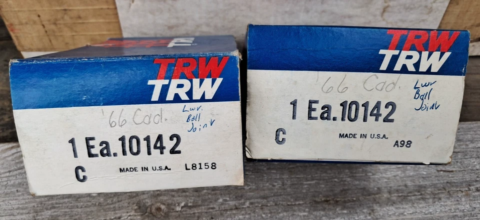 Juego de rótula inferior Cadillac 10142 1961-69 par izquierda y derecha caja sin abrir nuevo de Lote Antiguo Foto 2 de 4