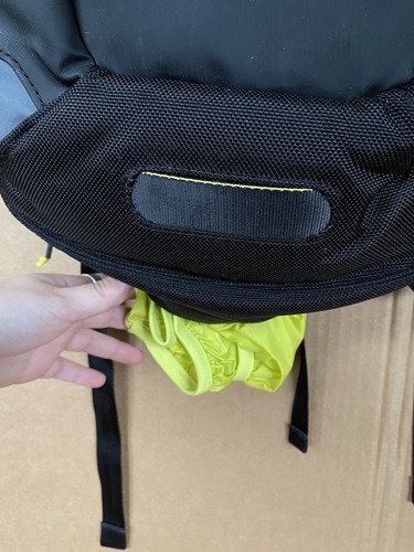 Incase Range Black Neon Yellow Green Large Laptop Multi Pocket Backpack - Picture 22 of 24