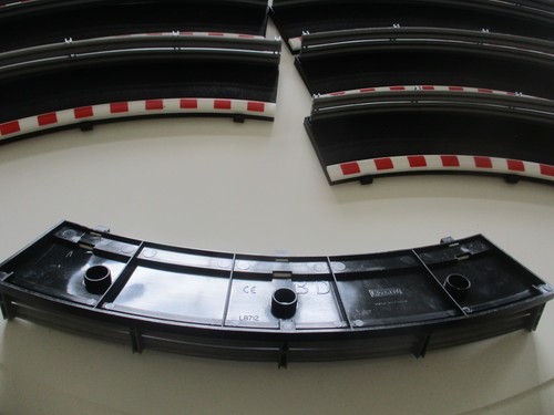 16 Scalextric Sport BLACK Outer Borders L8712 complete with barriers L8713 - Picture 12 of 12