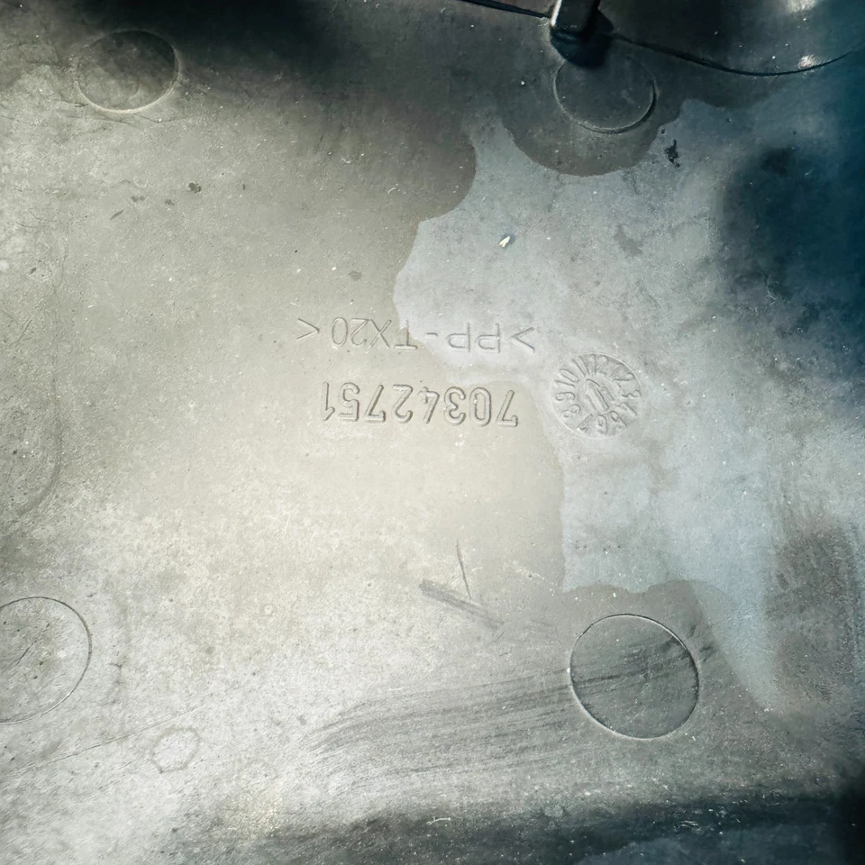 Soporte de faro delantero izquierdo BMW 650i xDrive 2012-2017 con conducto de aire e impacto Foto 3 de 4