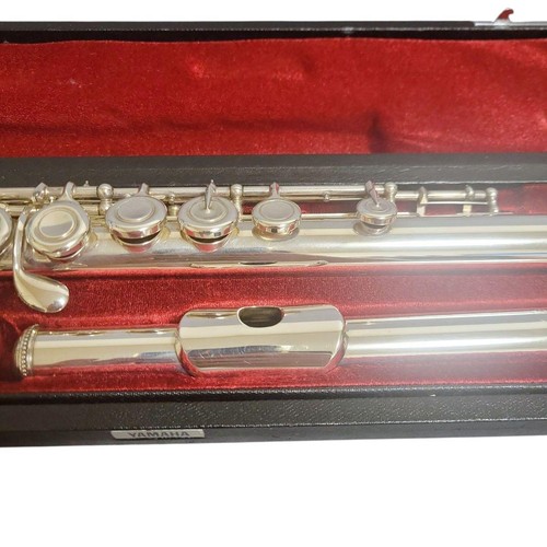 Yamaha YFL-351S Flute E-mech Wind Instrument with Case - Picture 3 of 12