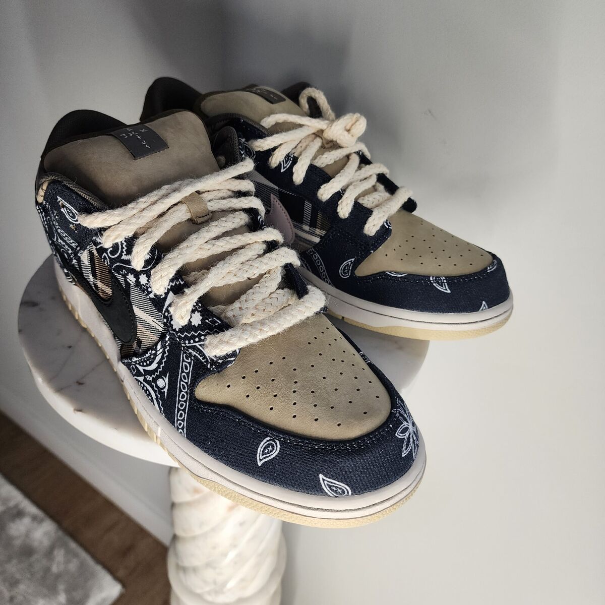DEADSTOCK Travis Scott x SB Dunk Low PRM QS SB Cactus Jack DEADSTOCK Travis Scott x SB Dunk Low PRM QS SB Cactus Jack