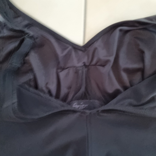 Anita Gizella Shapewear Badeanzug NEU/54 C 129,95 zum "Schnäppchenpreis" - Bild 3 von 4