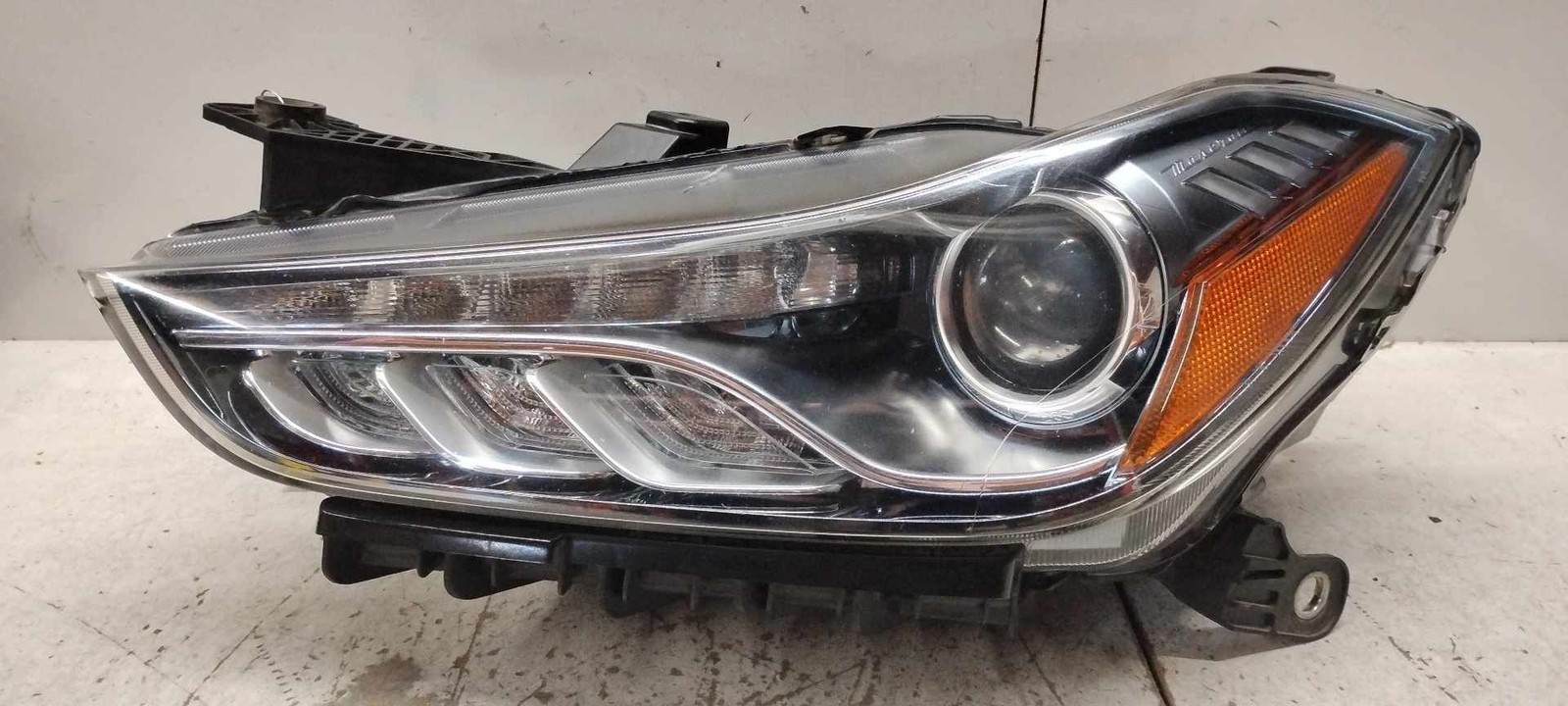 Maserati Ghibli Left Headlight