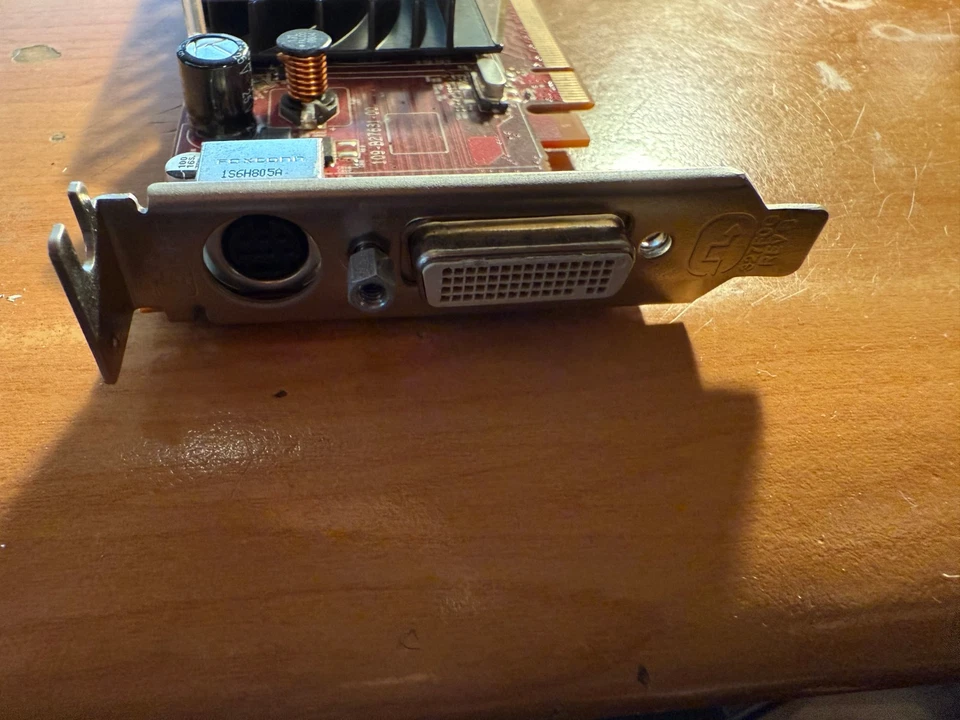 ATI-109-B27631-00 Radeon HD2400 256MB PCI-E x 16 Half Height DMS-Video Card - Image 3 of 3