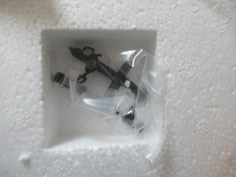 CORGI HEAVY HAULAGE VOLVO FH 2 AXLE LOW LOADER & BOAT LOAD SCALE 1:50 CC12413 - Image 4 of 4