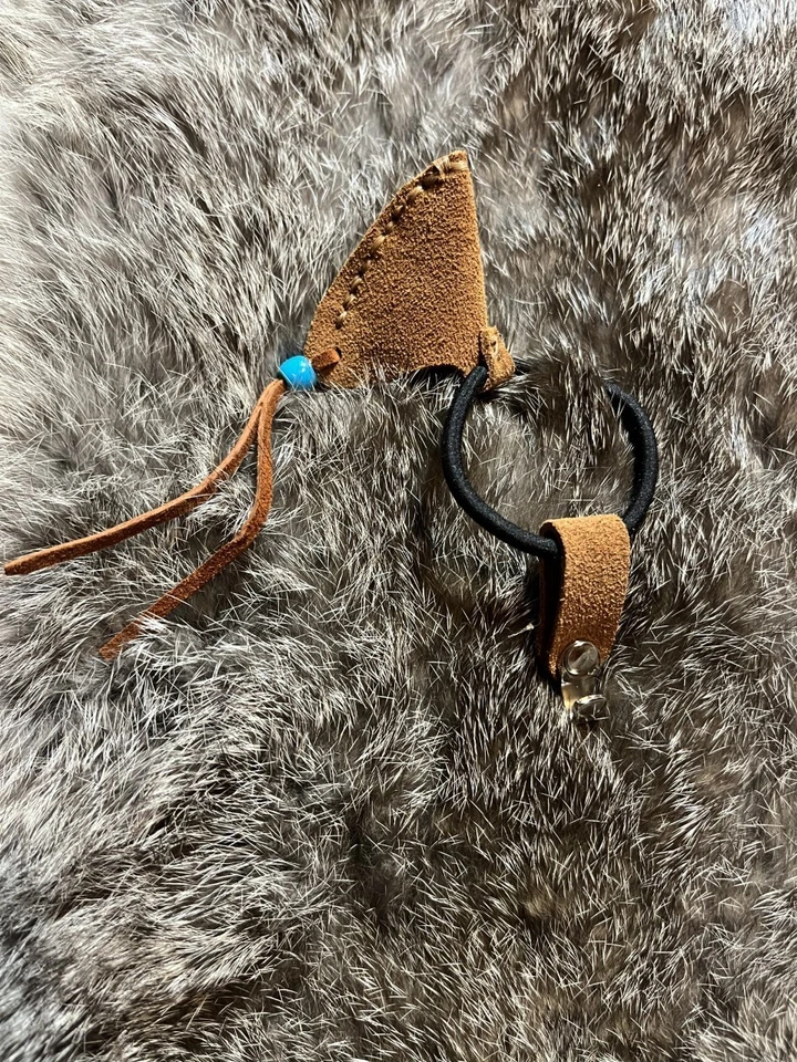 Archery String Keeper Leather with metal hook to hold string in place - Image 3 of 4