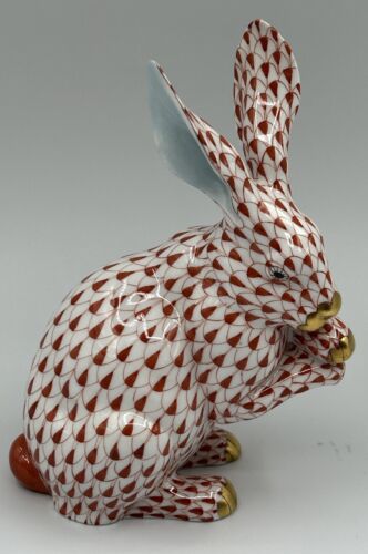 HEREND BUNNY RABBIT RUST FISHNET FIGURINE w/ CROSSED PAWS 6" - Picture 2 of 6
