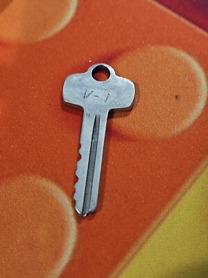 Best Lock Numbered Key V1 Two Different Logos