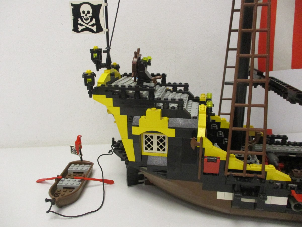 AH/10) LEGO 6285 BLACK SEAS BARRACUDA Pirate Ship Original Box