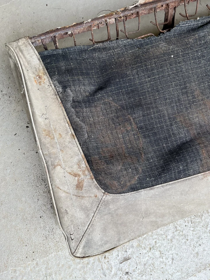 Ford Fairlane Skyliner 1957 1958 1959 Galaxy Sunliner marco de asiento inferior trasero núcleo Foto 2 de 4