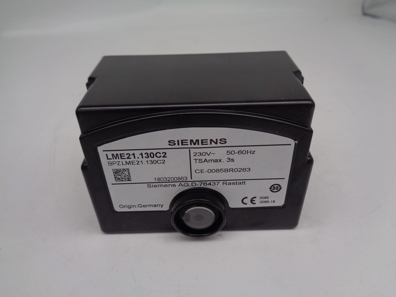 1PCS Brand New Siemens LME21.130C2 Brand new ones