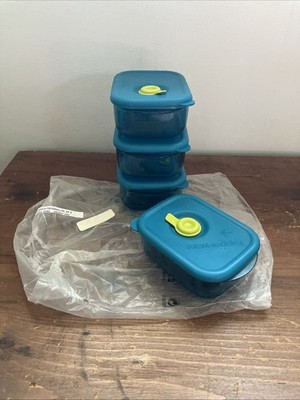 Tupperware  Vent 'N Serve 3387 1 Cup Set of Four With Vented Lids Peacock Teal