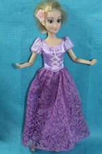 BARBIE MÄRCHEN PUPPE K22 DISNEY STORE LONDON GELENKPUPPE RAPUNZEL GELENK KLEID
