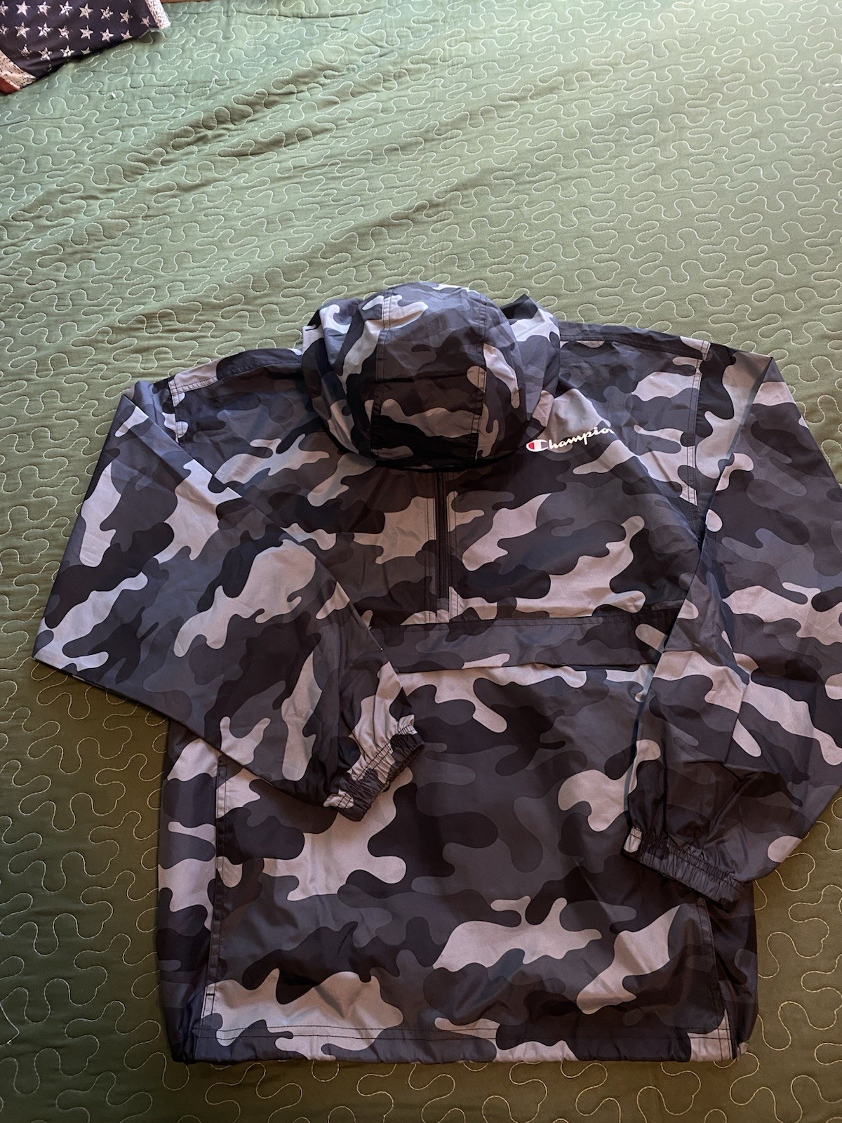 Champion Packable Camo Stadium Gear Windbreaker Rain Jacket Mens Large