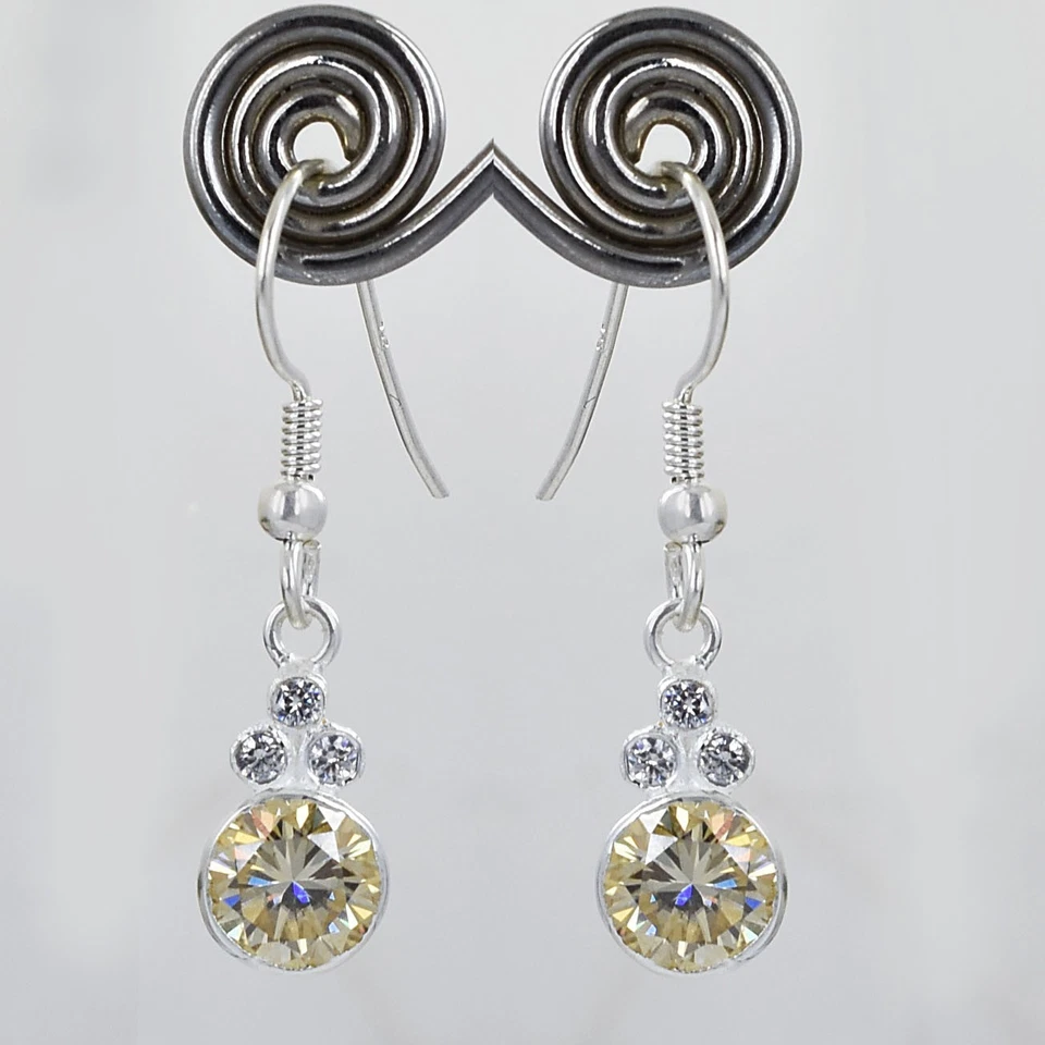 ¡Pendientes de diamantes de champán con certificación de 2 quilates! Gran brillo sin tarifa. Foto 2 de 4