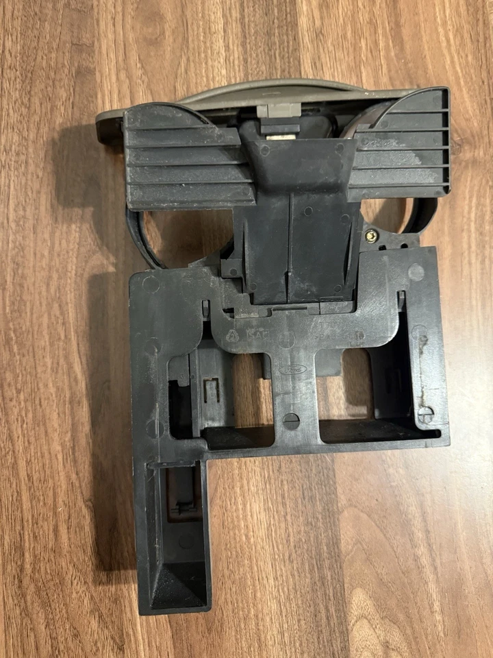 Portavasos extraíble Ford F-250 F-350 Super Duty Excursion 1999-2004 bronceado OEM Foto 4 de 4