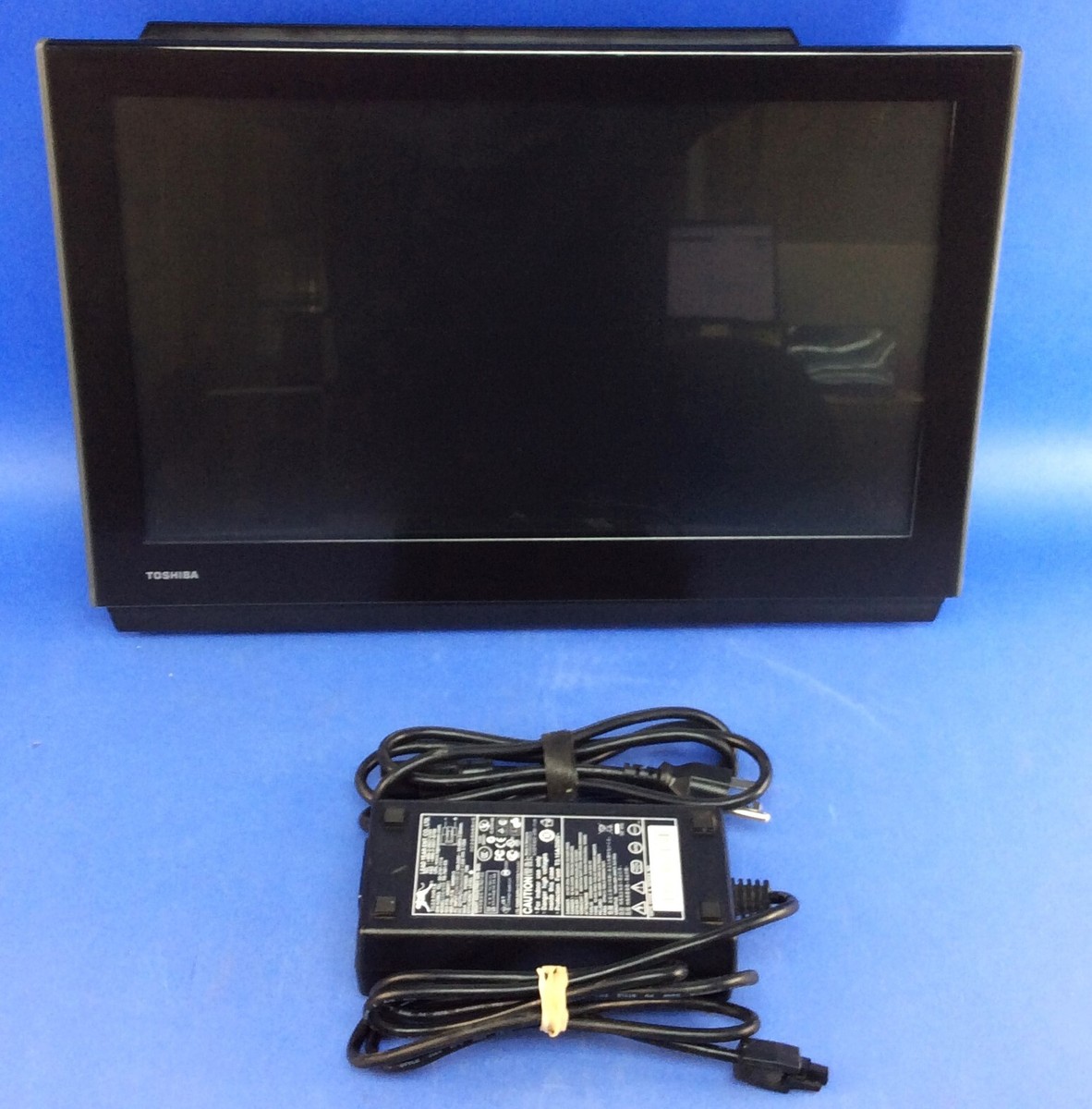 Toshiba POS System 6140 E20 Intel i3-3217UE 1.60 4GB RAM 18