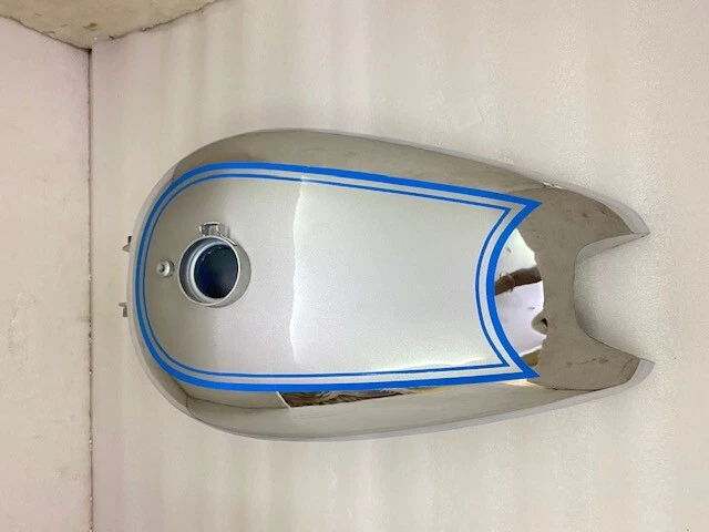 APTO PARA TANQUE DE GASOLINA CROMADO PINTADO AZUL Y PLATA ESTRELLA DORADA BSA ZB32 1950 Foto 4 de 4