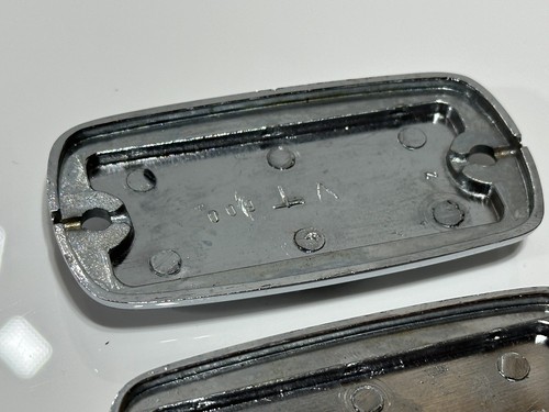 2pc Chrome Metal "Free Spirit" Cover Harley Davidson - Inspection Plate Set Lot - Foto 6 di 9