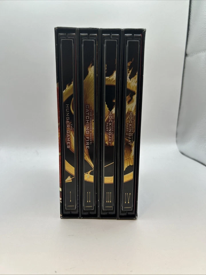 The Hunger Games: The Ultimate 4-Film Collection [Steelbook] [4K UHD + Blu-ray] - Image 3 of 4