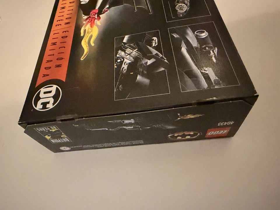 LEGO DC Comics Super Heroes: Batimóvil 1989 - Edición Limitada (40433) Foto 4 de 4