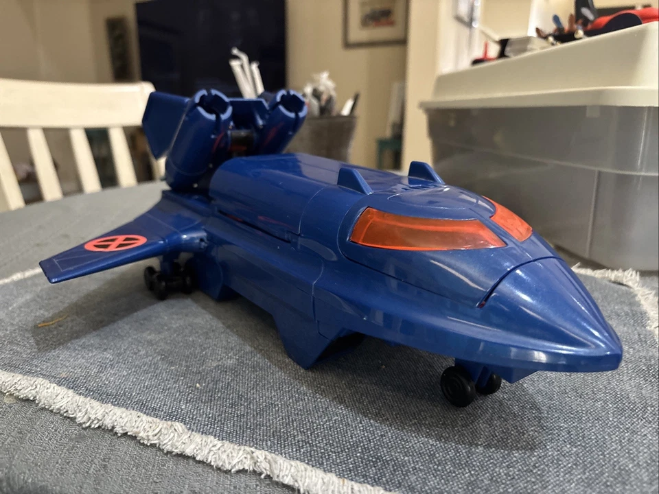 ToyBiz 1994 Marvel X-Men Blackbird Jet Missile Launcher With X-Men Figurines - Image 2 of 4