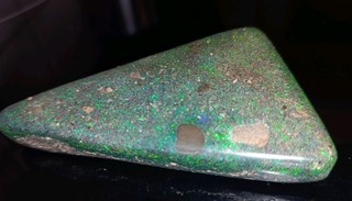 Boulderopal 9cm 95g geschliffener Stein Heilstein