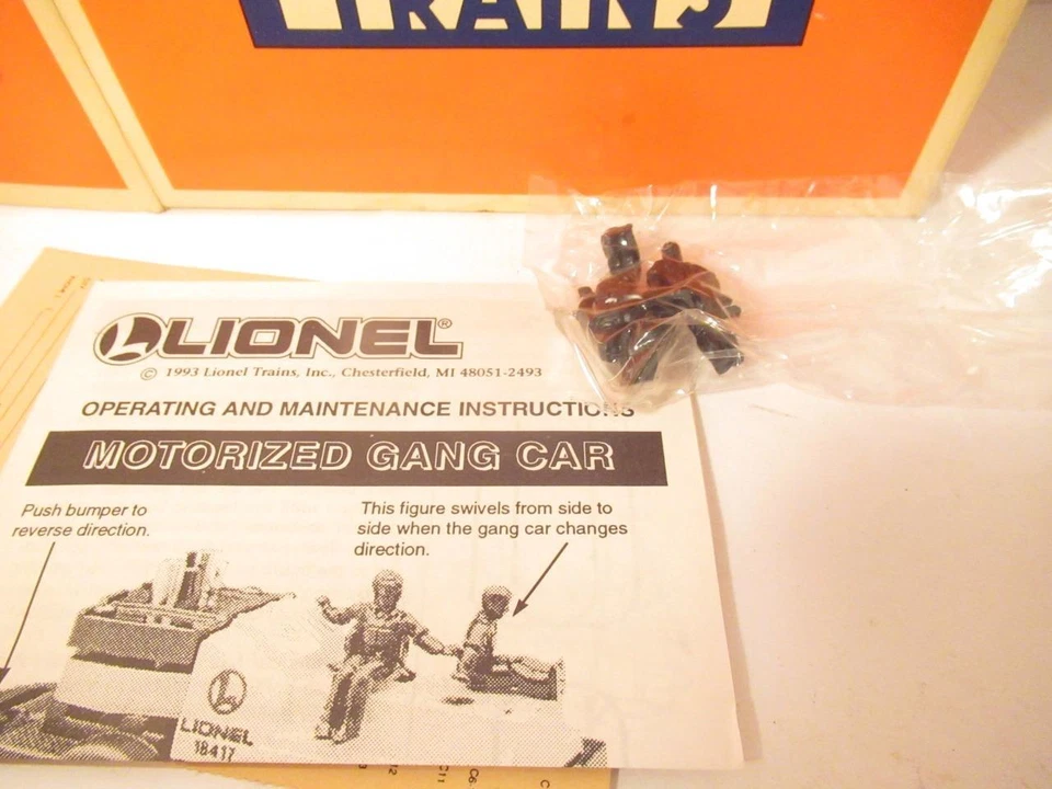 LIONEL 18417 OPERATING MOTORIZED GANG CAR W/3 MEN- 0/027 -  NEW- HC3 - Image 3 of 4