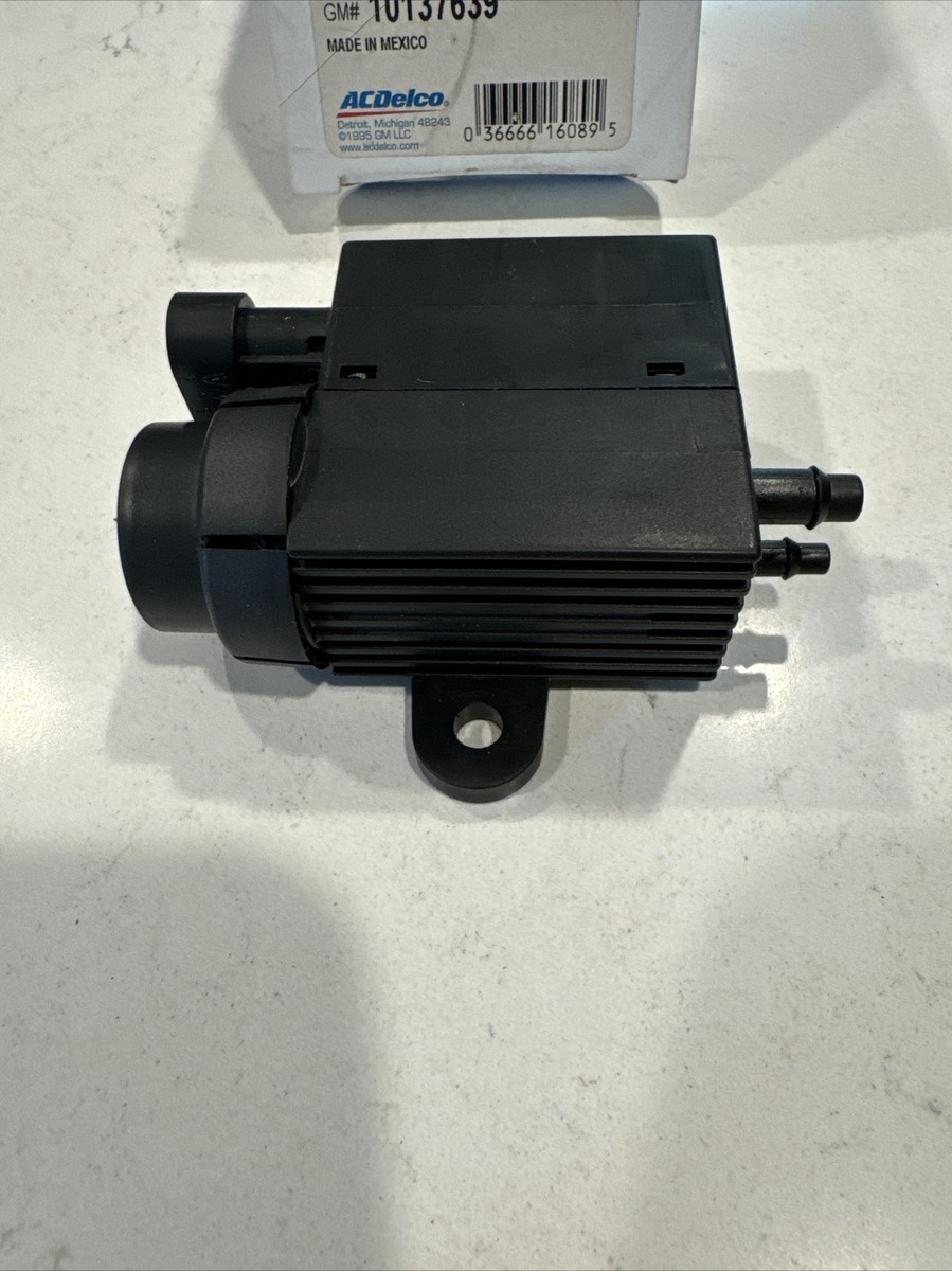 ダッジ用　EGRバルブ EGR Valve XF52-9B998-AA for Nissan Frontier - High Quality