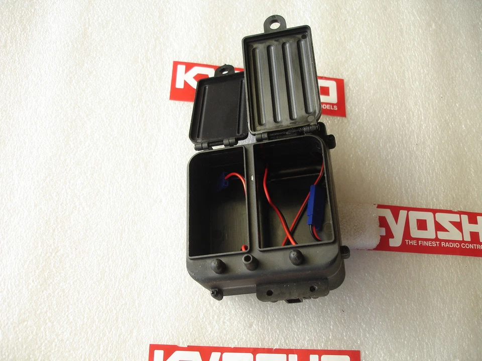 Receptor y caja de batería para buggy Kyosho Inferno Neo MP. - Imagen 3 de 4