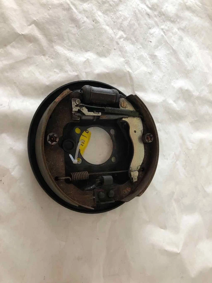 2002 SATURN VUE Rear Brake Drum Backing Plate Shield Cover Left Driver Side LH - Image 3 of 4