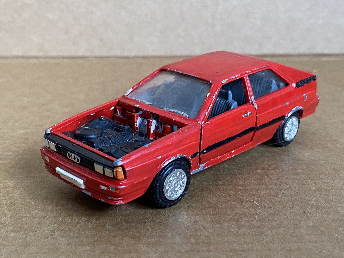 1/43 アウディ クアトロ Quattro 1981 レッドメタリック 1/43 アウディ クアトロ Quattro 1981 レッドメタリック Conrad