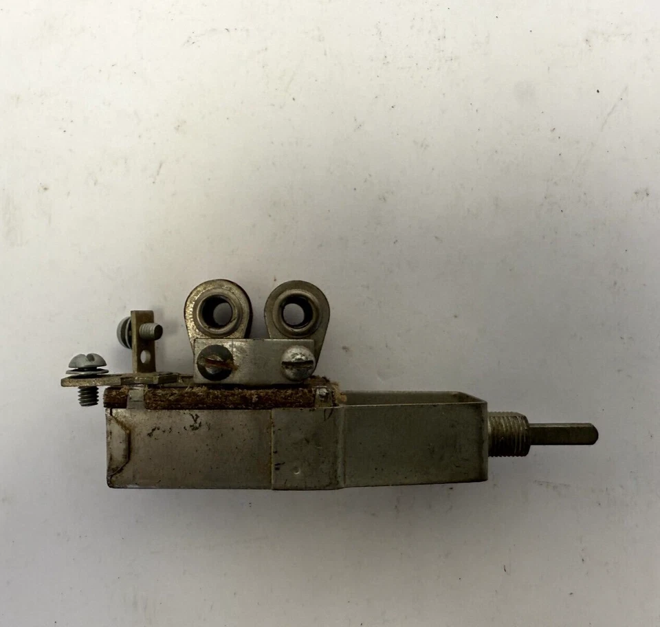 Interruptor de control del soplador de calefacción Plymouth Dodge DeSoto Chrysler 1941-1942 NOS 974943 Foto 4 de 4