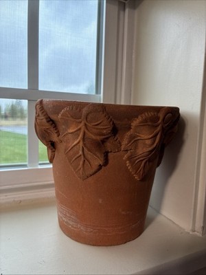 Vintage 5.5 Inch Terra Cotta Grapes Leaves Pot Planter