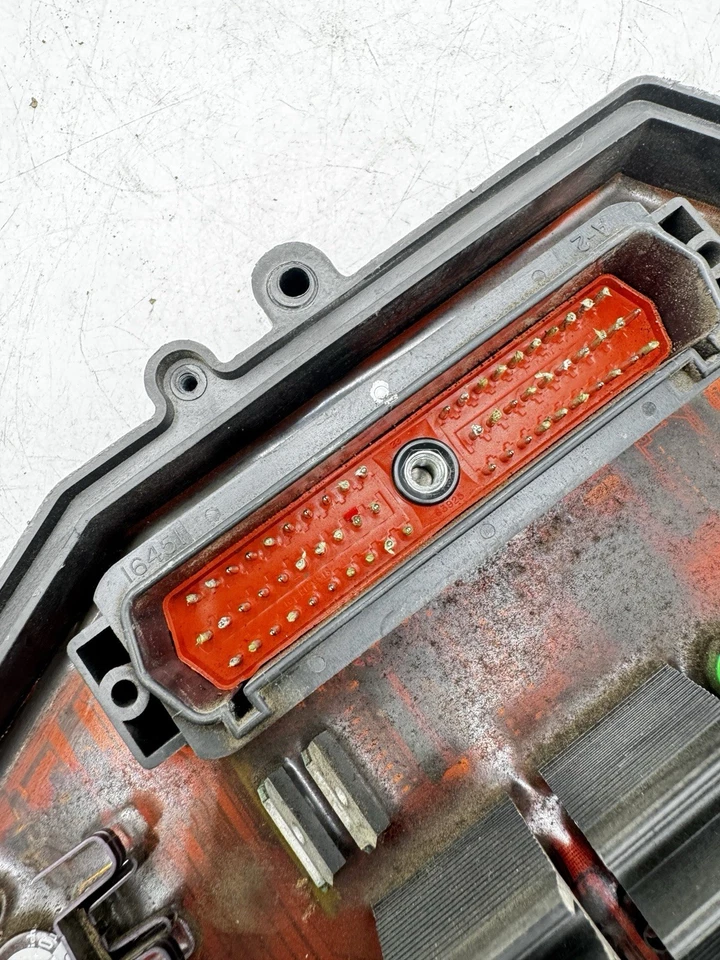 1993 PLYMOUTH ACCLAIM Engine ECM Electronic Control Module Left Hand Fender OEM - Image 4 of 4