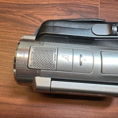 フルハイビジョン録画可能！SONY ビデオカメラ HDR-SR11 02 Amazon.co