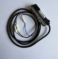 Keyence Sensor Amplifier FS-V11 (4562174 M)
