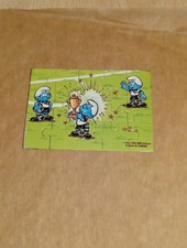 Jajko niespodziane Puzzle "Smerfy piłkarskie" 1988 dolny prawy - ZOSTAŁY PRZYKLEJONE!!