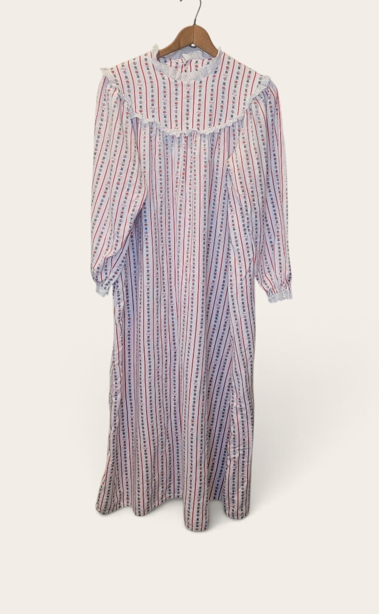 Lanz of Salzburg Vintage Cotton Flannel Striped Floral Heart Print Nightgown L